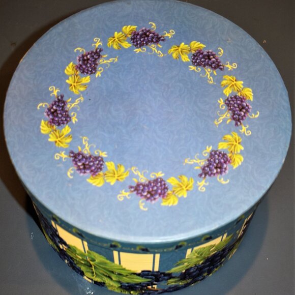 Vineyard Collection Round Decorative Boxes - Picture 6 of 6